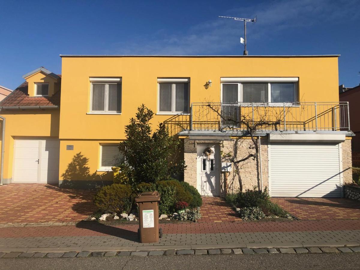 Ubytovani U Jerabku - Parkovani Zdarma Mikulov Luaran gambar