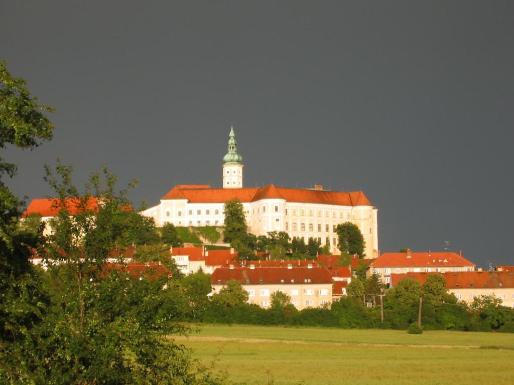 Ubytovani U Jerabku - Parkovani Zdarma Mikulov Bilik gambar